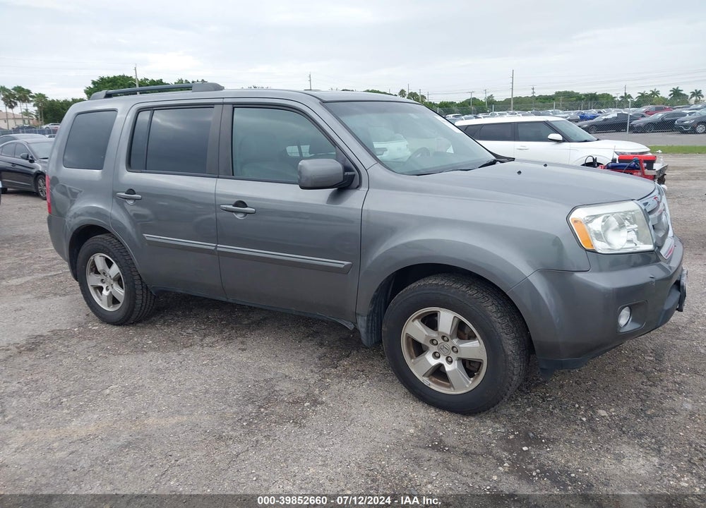 2011 HONDA PILOT EX-L VIN: 5FNYF3H50BB032910