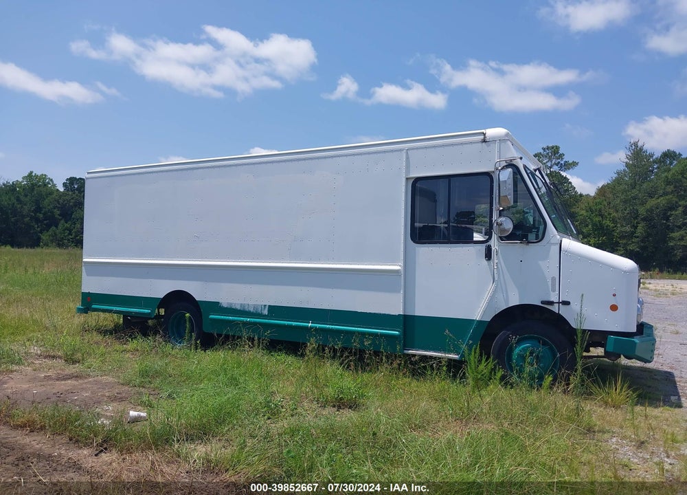 2013 FREIGHTLINER CHASSIS M LINE WALK-IN VAN VIN: 4UZAC2DV9DCFE5030