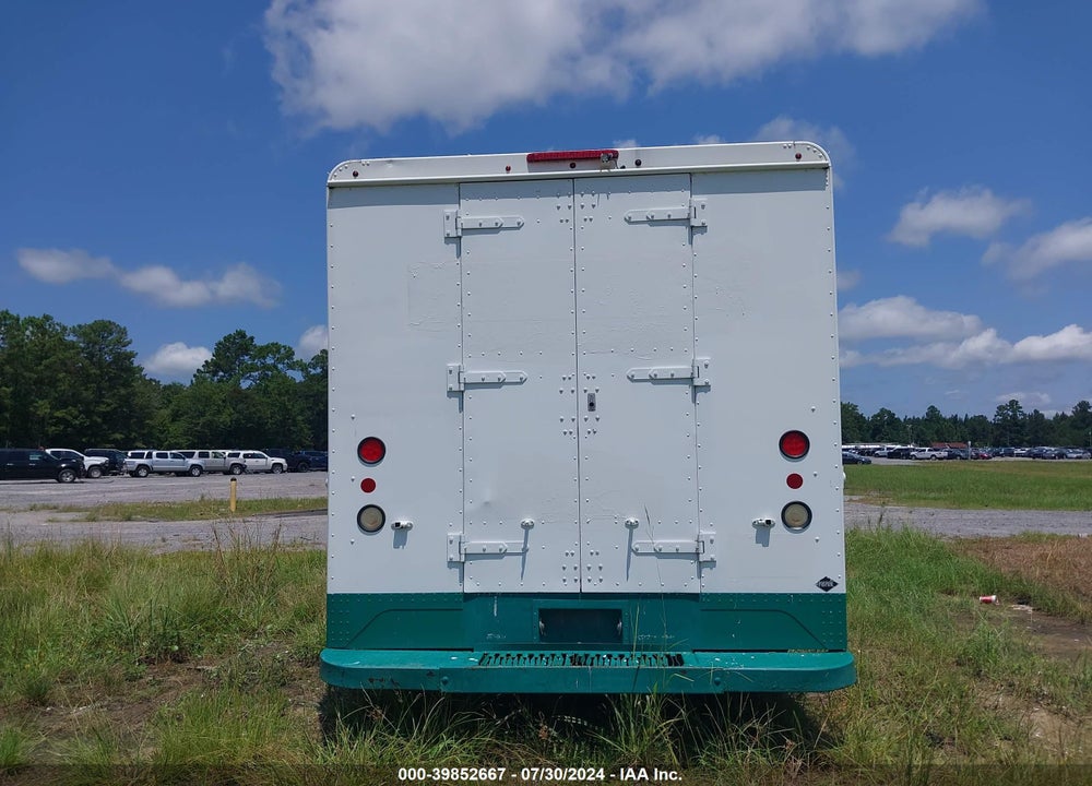 2013 FREIGHTLINER CHASSIS M LINE WALK-IN VAN VIN: 4UZAC2DV9DCFE5030