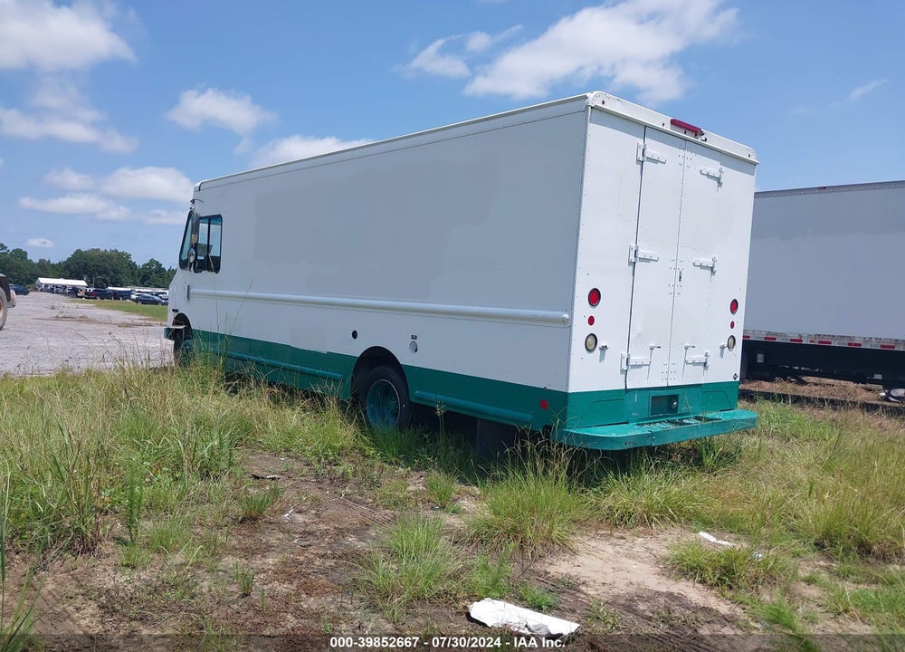 2013 FREIGHTLINER CHASSIS M LINE WALK-IN VAN VIN: 4UZAC2DV9DCFE5030