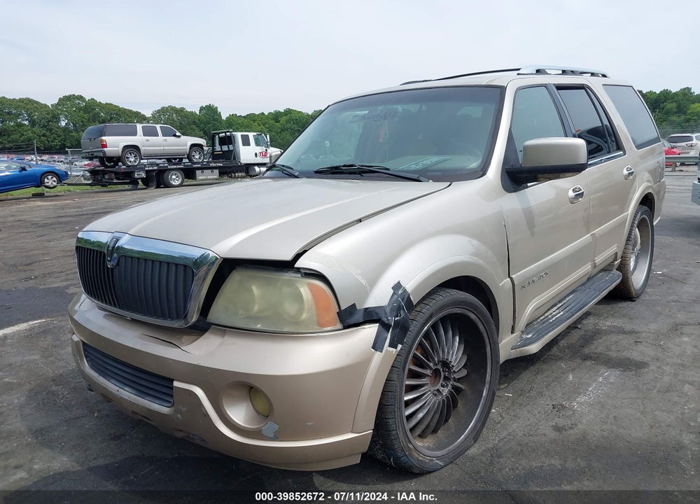 2004 LINCOLN NAVIGATOR VIN: 5LMFU27R24LJ18269
