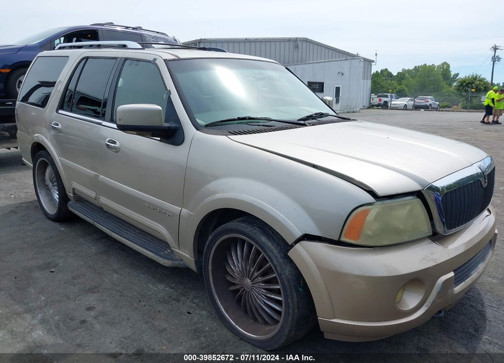 2004 LINCOLN NAVIGATOR VIN: 5LMFU27R24LJ18269