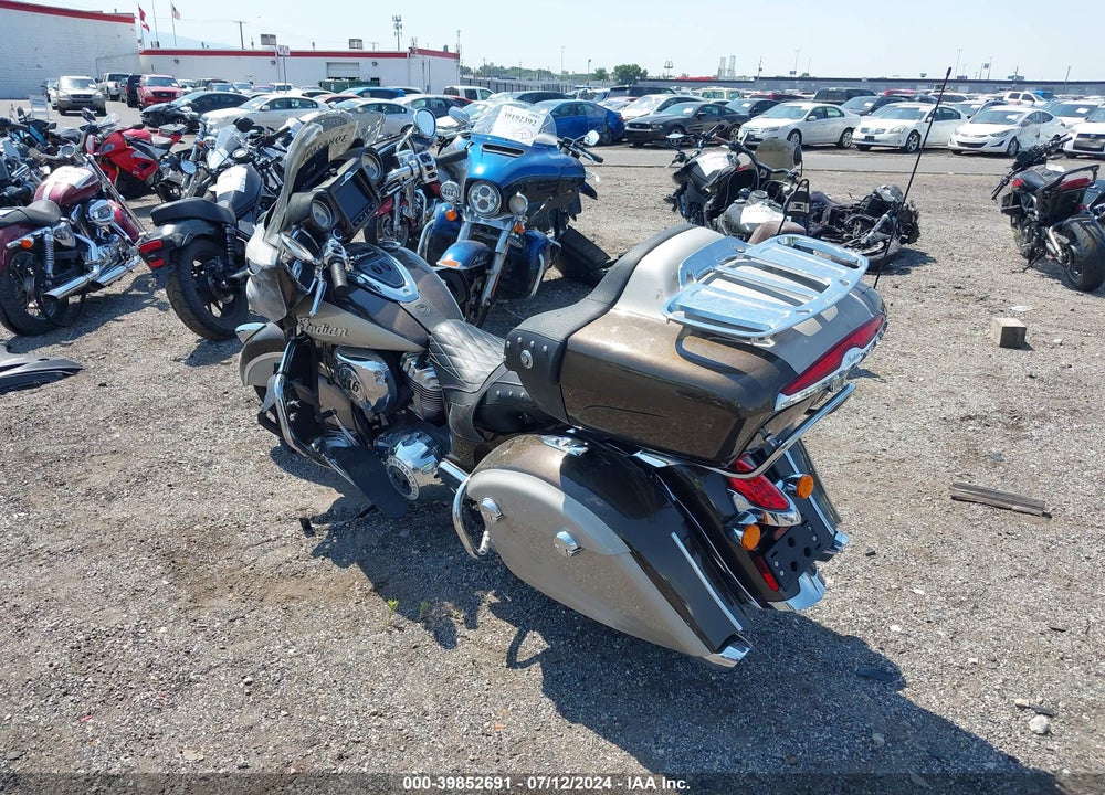 2023 INDIAN MOTORCYCLE CO. ROADMASTER VIN: 56KTRABB2P3420904