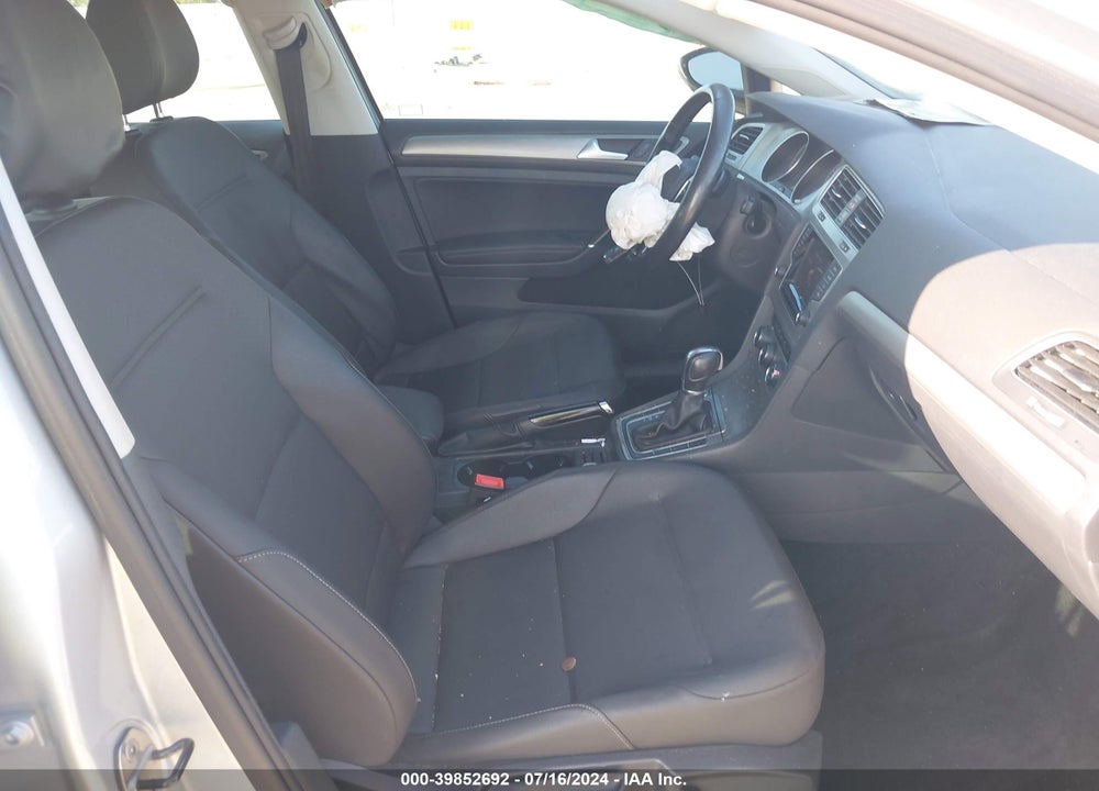 2015 VOLKSWAGEN GOLF SPORTWAGEN TDI S 4-DOOR VIN: 3VWCA7AU9FM517059