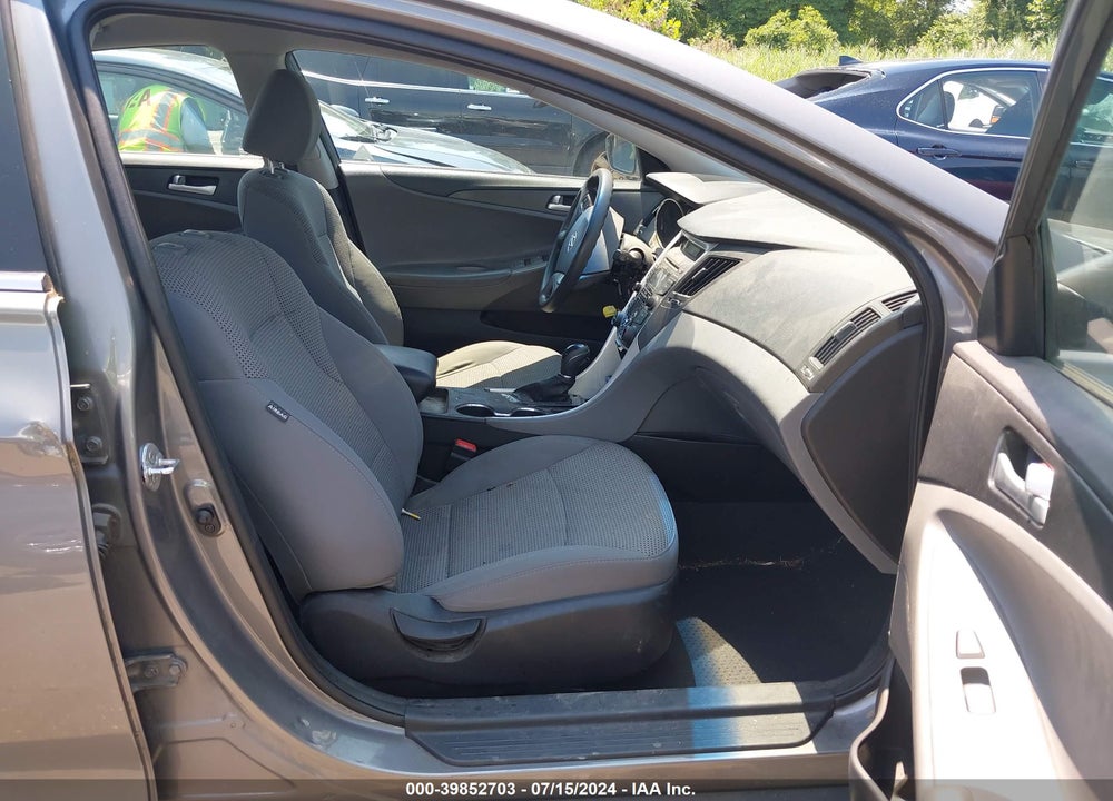 2013 HYUNDAI SONATA GLS VIN: 5NPEB4AC8DH548689