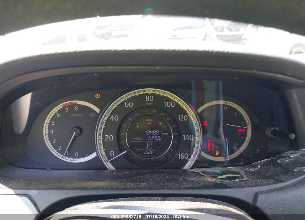 2015 HONDA ACCORD LX VIN: 1HGCR2F32FA177573