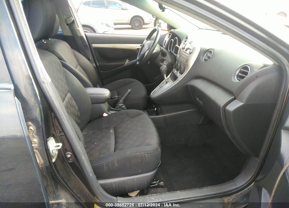 2010 PONTIAC VIBE VIN: 5Y2SP6E85AZ415821