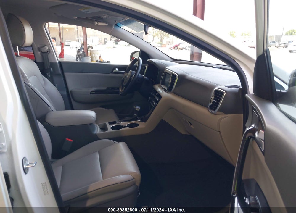 2018 KIA SPORTAGE EX VIN: KNDPNCACXJ7386333