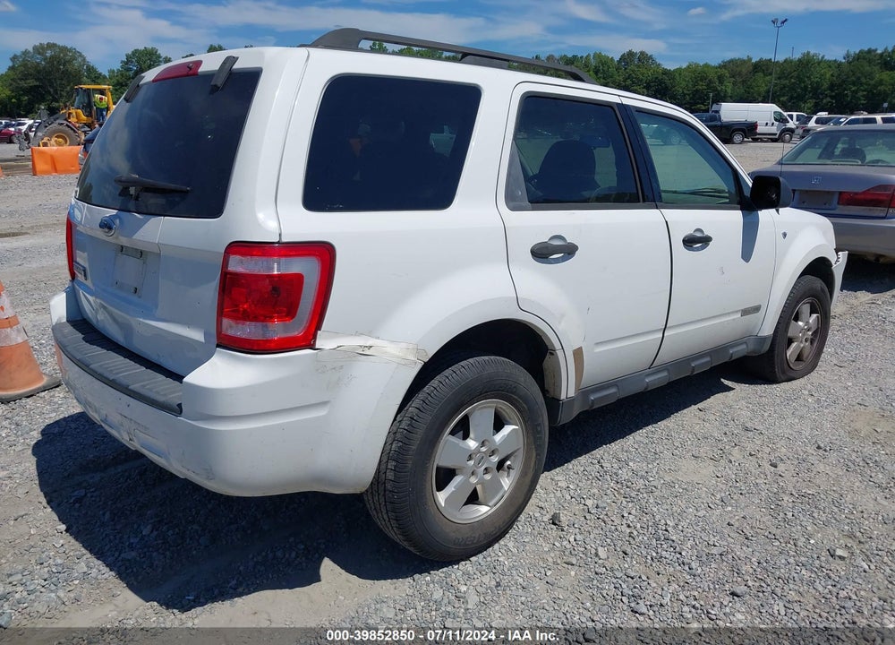 2008 FORD ESCAPE XLT VIN: 1FMCU03158KA79196