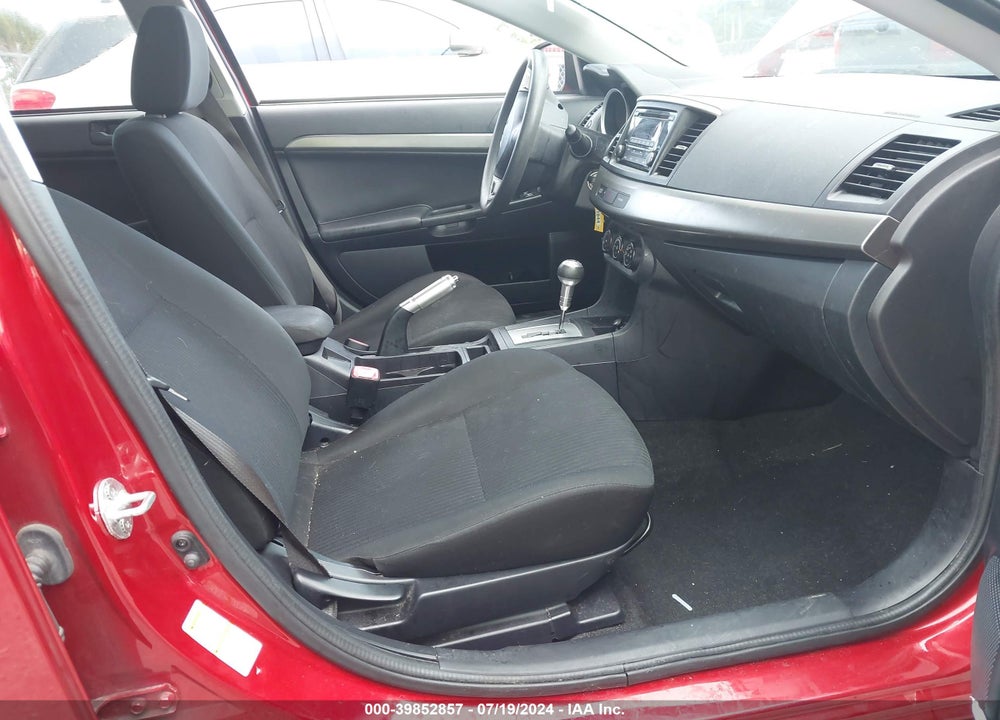 2015 MITSUBISHI LANCER ES VIN: JA32U2FU8FU025909