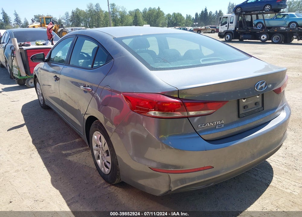2018 HYUNDAI ELANTRA SE VIN: 5NPD74LF9JH330499
