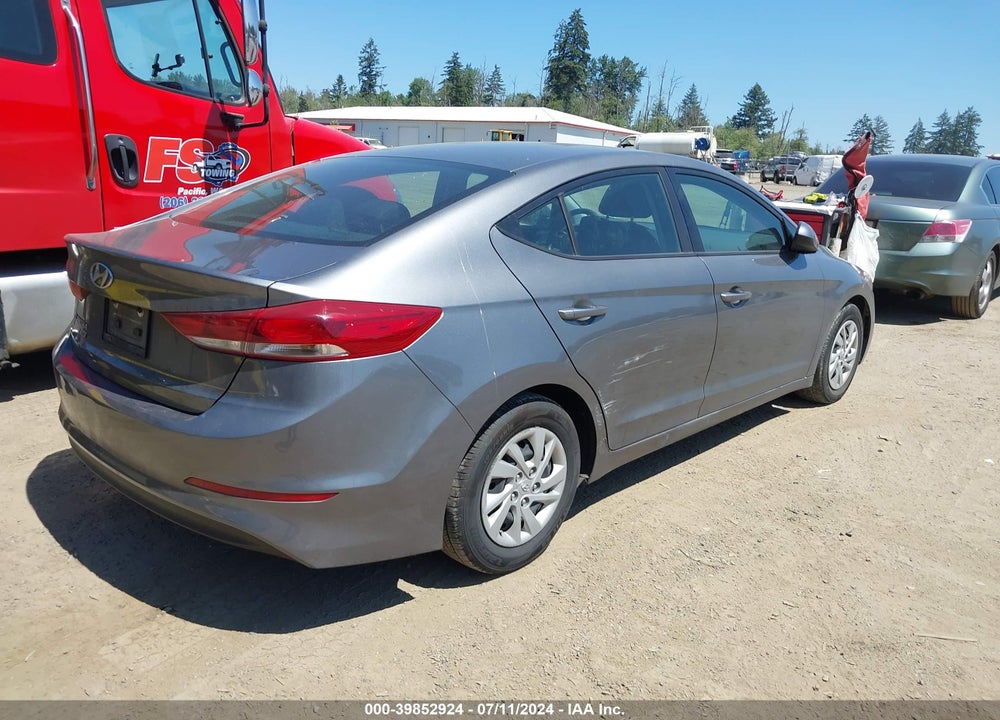 2018 HYUNDAI ELANTRA SE VIN: 5NPD74LF9JH330499