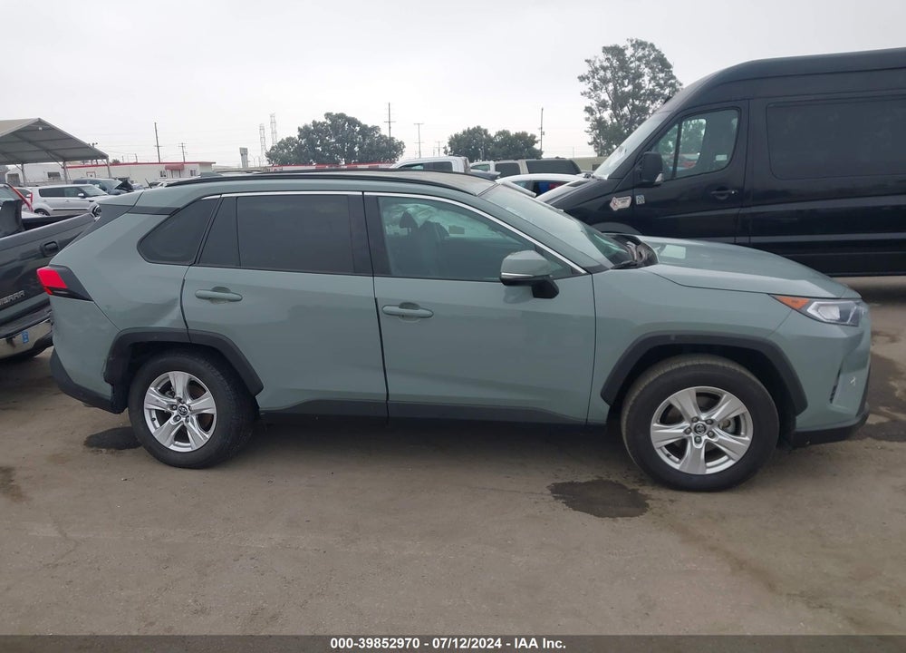 2020 TOYOTA RAV4 XLE VIN: 2T3W1RFV6LW071766