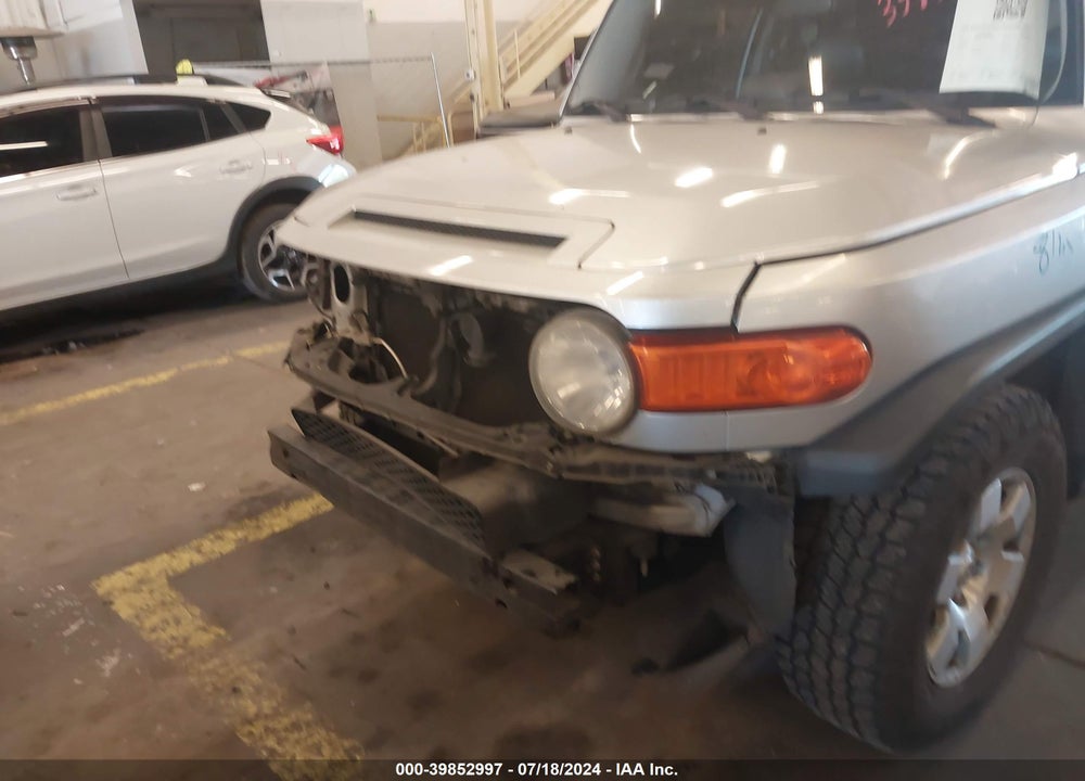 2007 TOYOTA FJ CRUISER VIN: JTEBU11F370044280