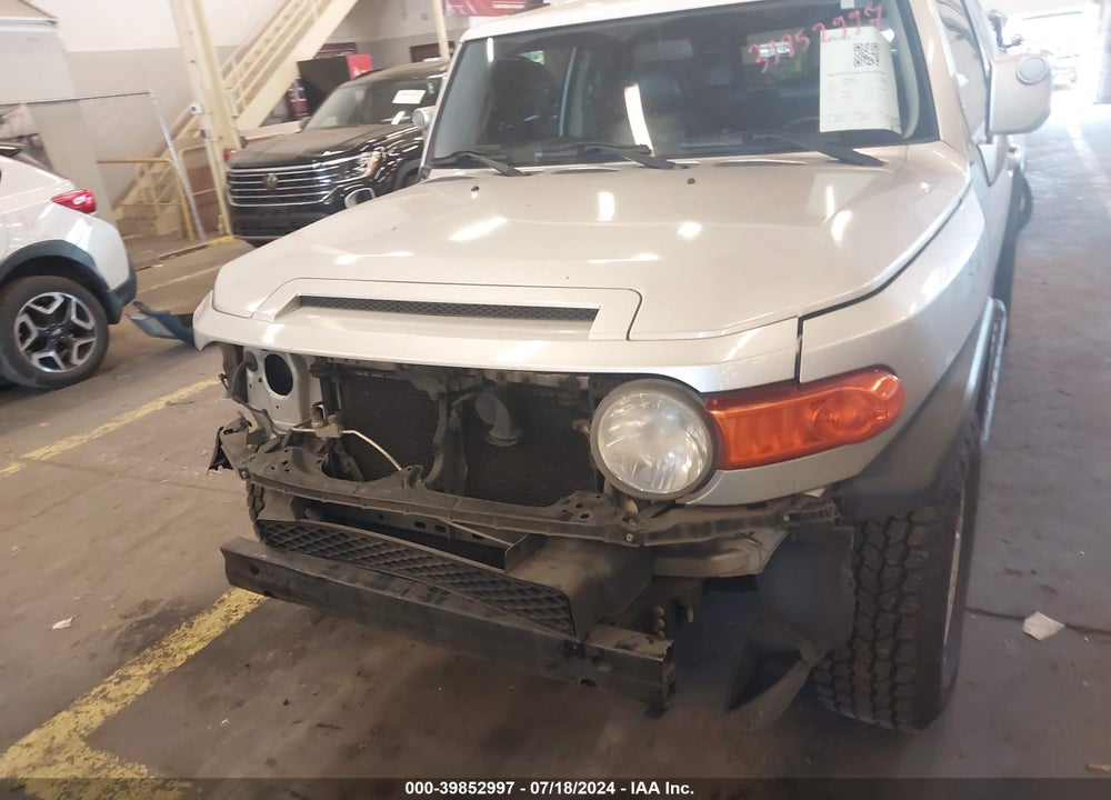 2007 TOYOTA FJ CRUISER VIN: JTEBU11F370044280