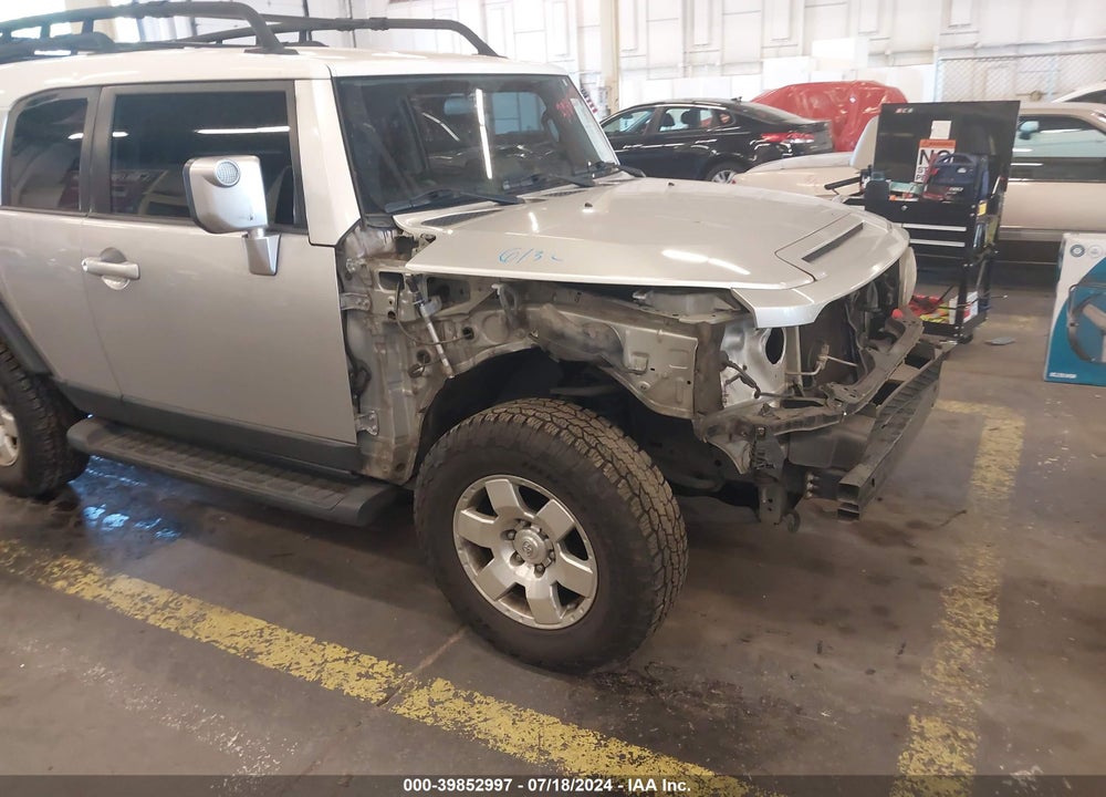 2007 TOYOTA FJ CRUISER VIN: JTEBU11F370044280