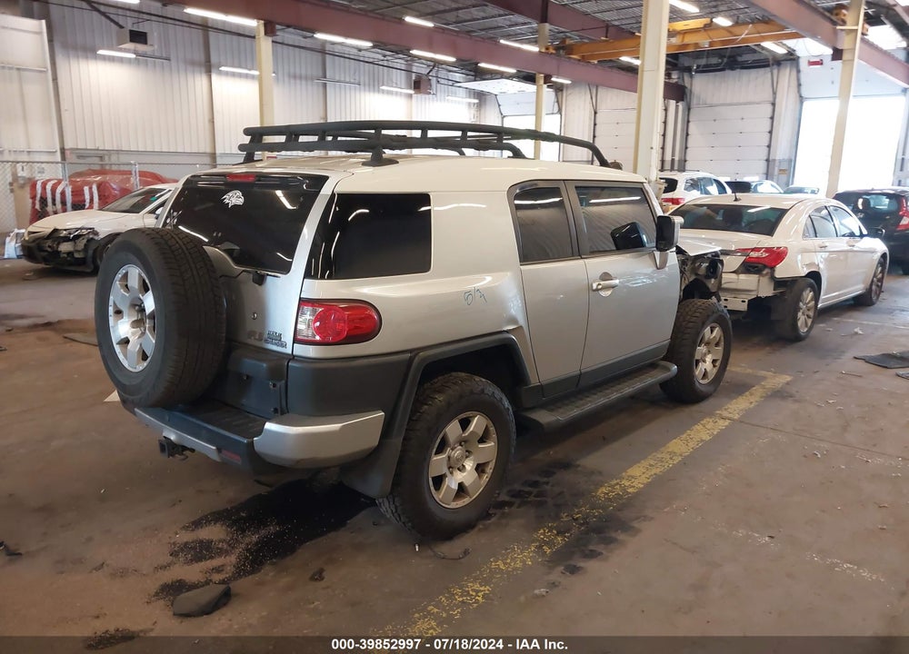 2007 TOYOTA FJ CRUISER VIN: JTEBU11F370044280