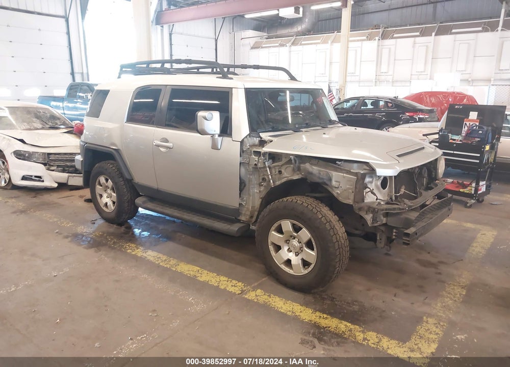 2007 TOYOTA FJ CRUISER VIN: JTEBU11F370044280