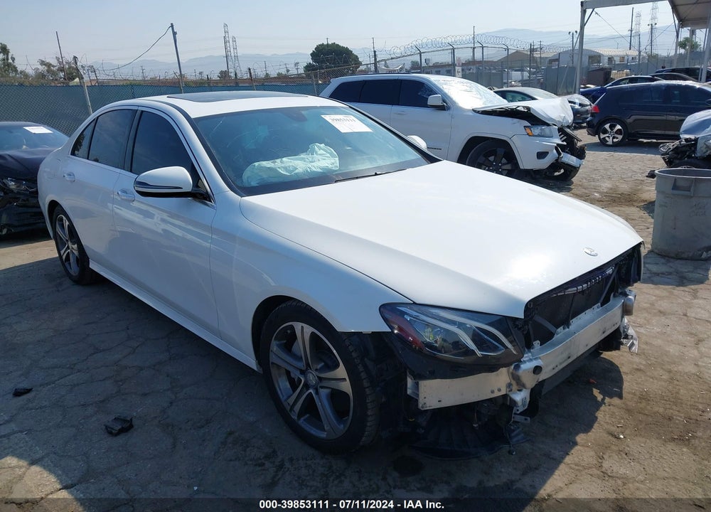 2017 MERCEDES-BENZ E 300 VIN: WDDZF4JB8HA057040