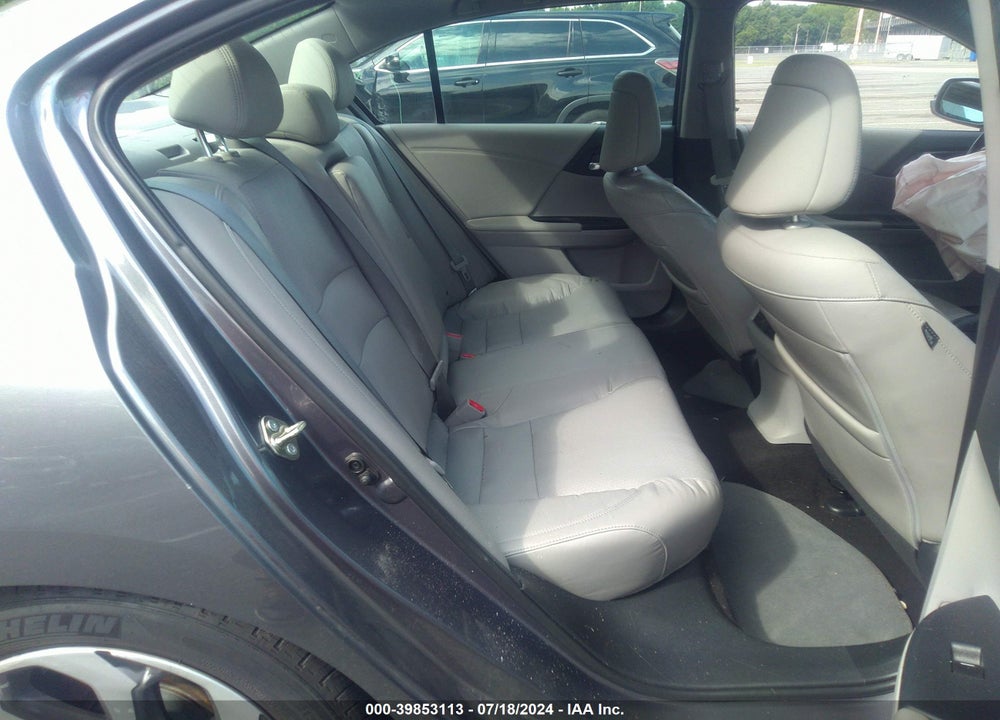 2016 HONDA ACCORD EX-L VIN: 1HGCR2F85GA144340