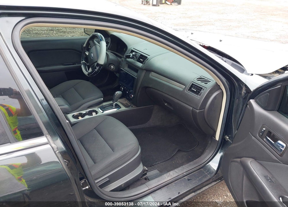 2010 FORD FUSION SE VIN: 3FAHP0HA0AR283227