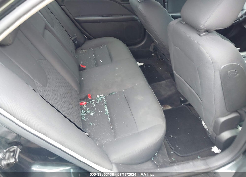 2010 FORD FUSION SE VIN: 3FAHP0HA0AR283227