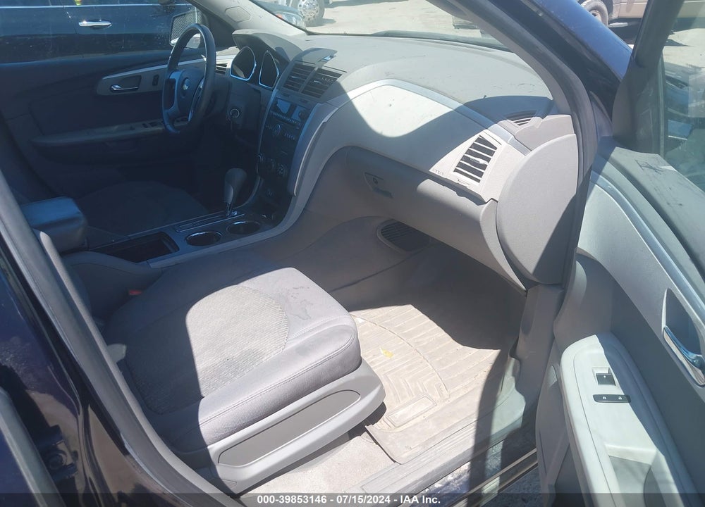 2010 CHEVROLET TRAVERSE LS VIN: 1GNLVEED9AJ203835