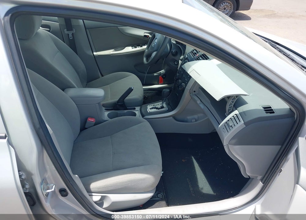 2010 TOYOTA COROLLA LE VIN: 2T1BU4EE5AC500185