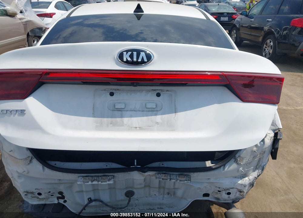 2019 KIA FORTE LXS VIN: 3KPF24ADXKE120122