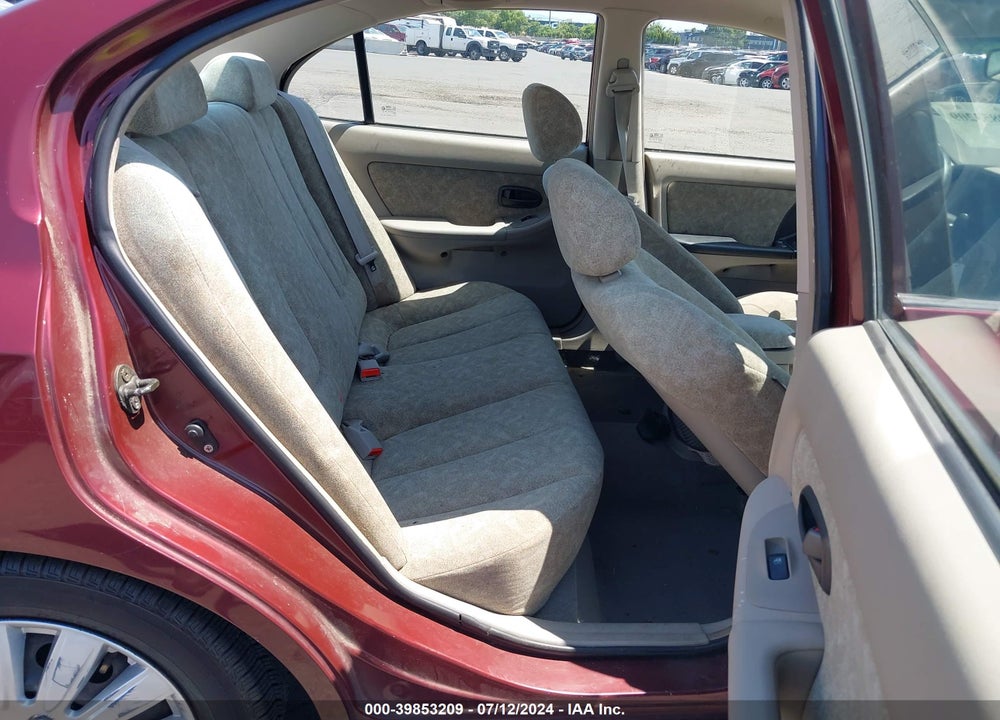 2001 HYUNDAI ELANTRA GLS VIN: KMHDN45D41U058799