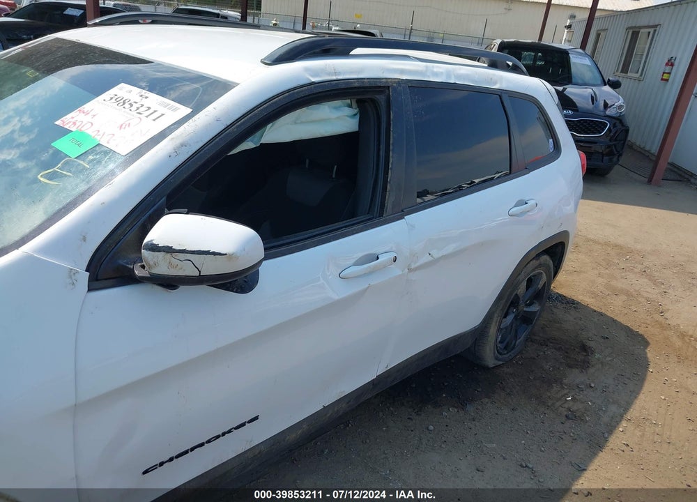2018 JEEP CHEROKEE LATITUDE FWD VIN: 1C4PJLCB0JD597087