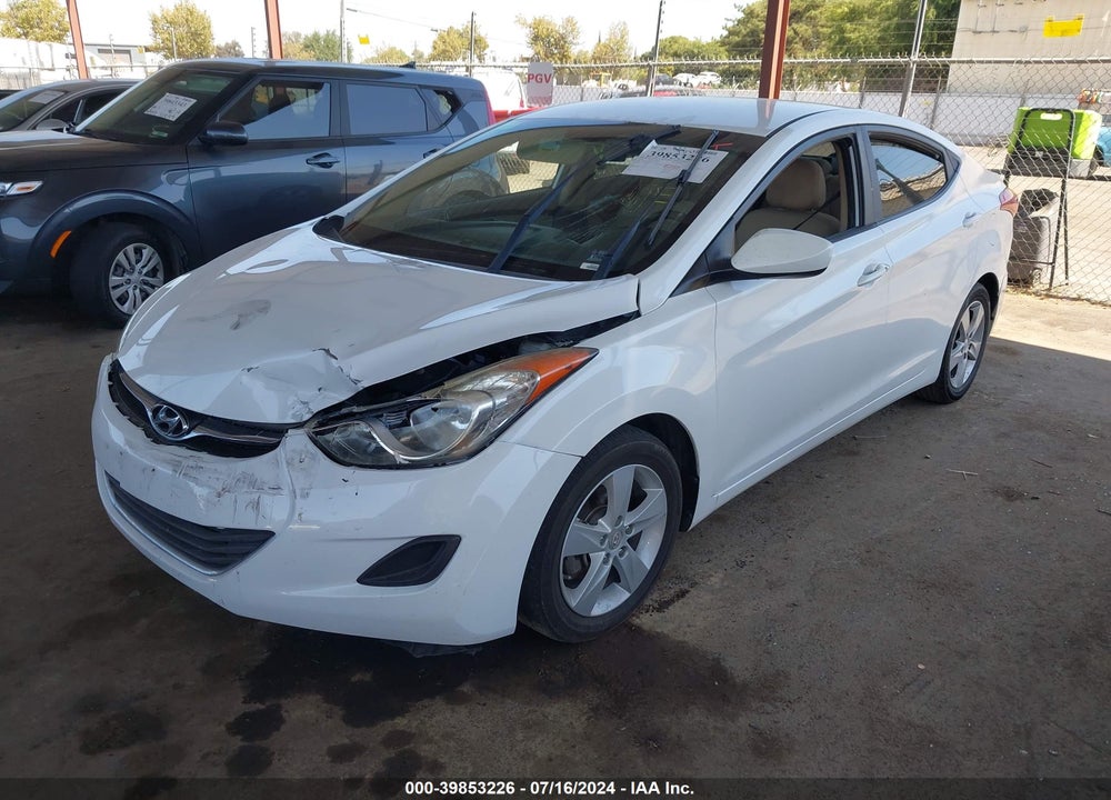 2013 HYUNDAI ELANTRA GLS VIN: 5NPDH4AE6DH375329