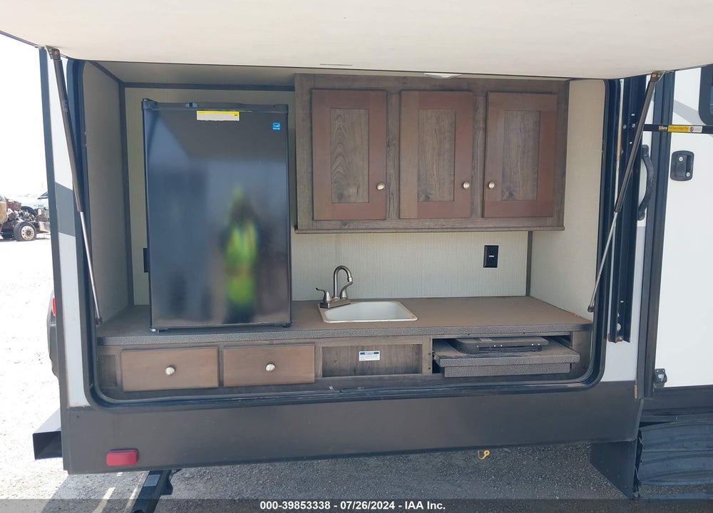 2018 CRUISER RV MPG ULTRA LITE SERIE VIN: 5RXHB3621J2364437