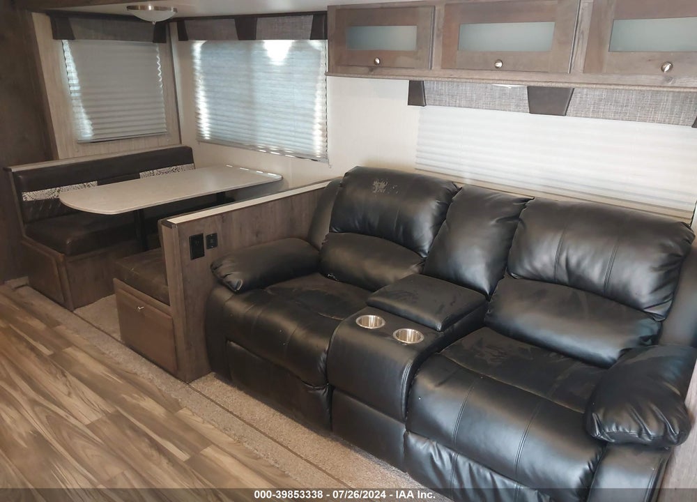 2018 CRUISER RV MPG ULTRA LITE SERIE VIN: 5RXHB3621J2364437