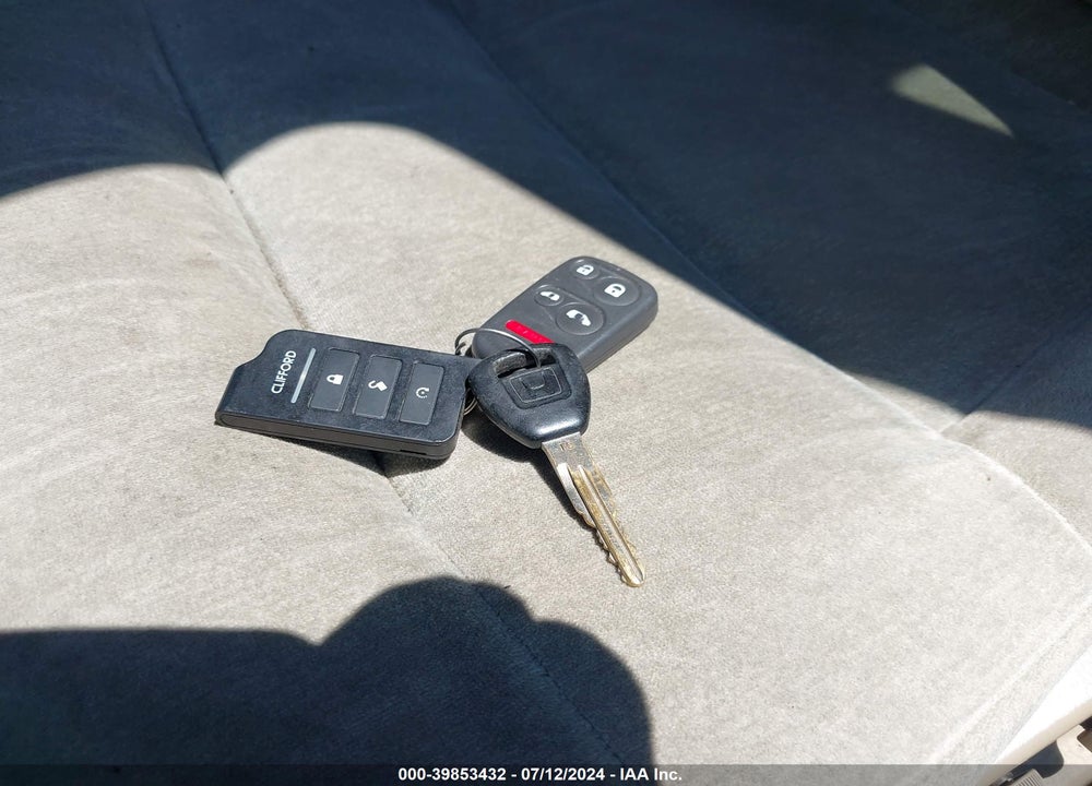 2000 HONDA ODYSSEY EX VIN: 2HKRL1870YH608475