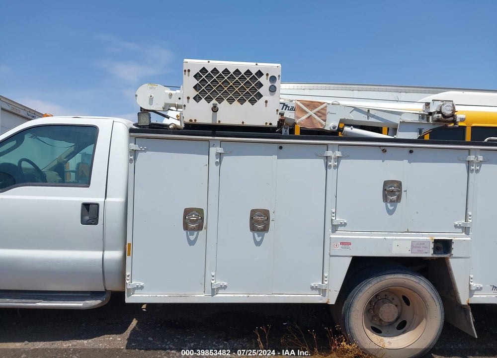 2006 FORD F-550 CHASSIS VIN: 1FDAF56PX6ED43331