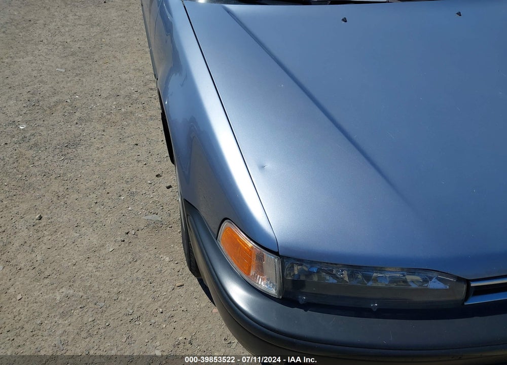 1992 HONDA ACCORD DX VIN: 1HGCB7641NA054503