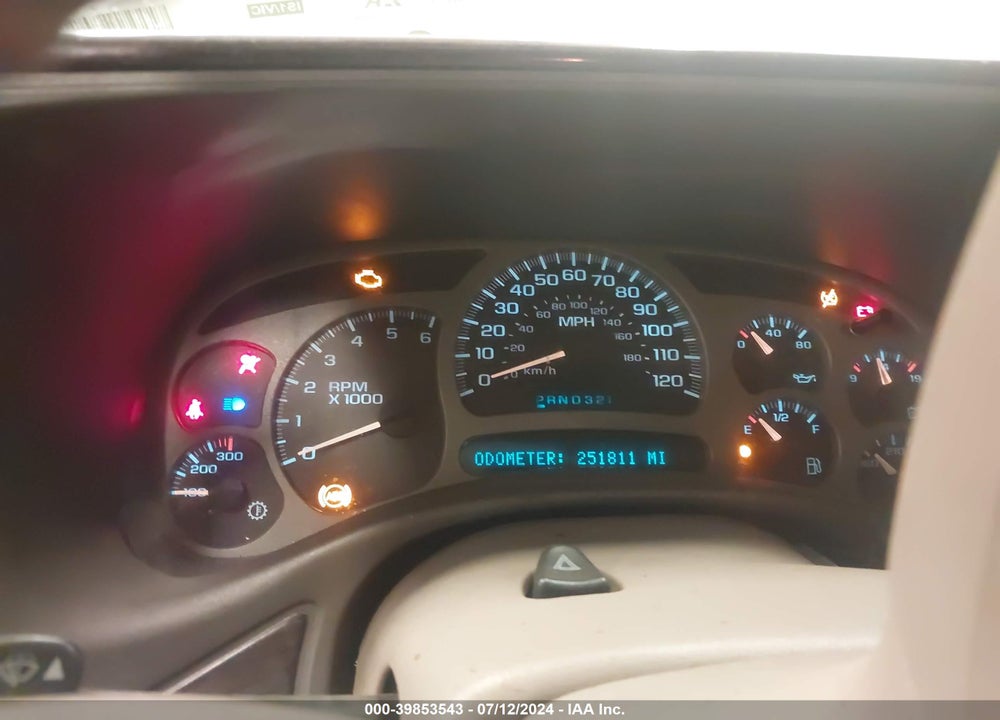 2004 GMC YUKON DENALI VIN: 1GKEK63U54J138560