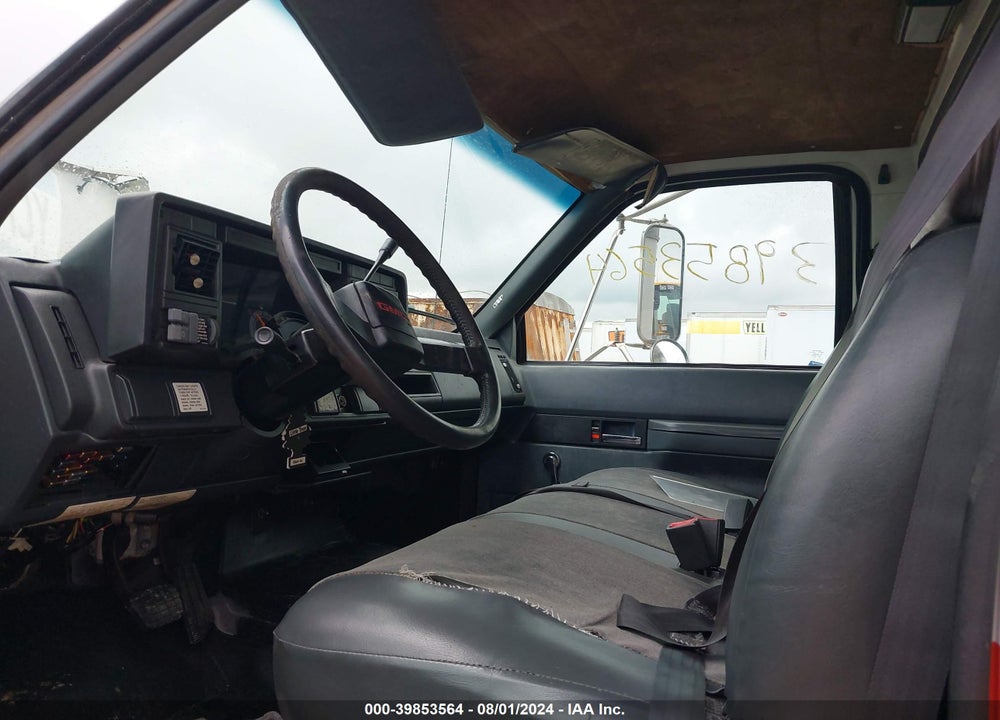 2000 GMC TC6H042 VIN: 1GDG6H1B8YJ905342