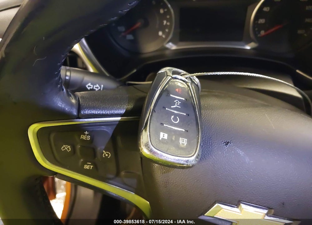 2018 CHEVROLET EQUINOX LT VIN: 2GNAXSEV4J6132145