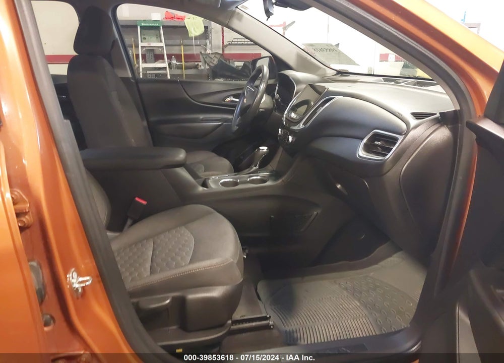 2018 CHEVROLET EQUINOX LT VIN: 2GNAXSEV4J6132145