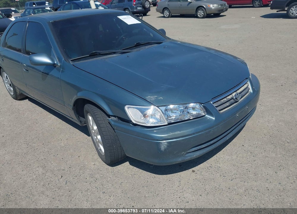 2001 TOYOTA CAMRY CE VIN: 4T1BG22K81U796520