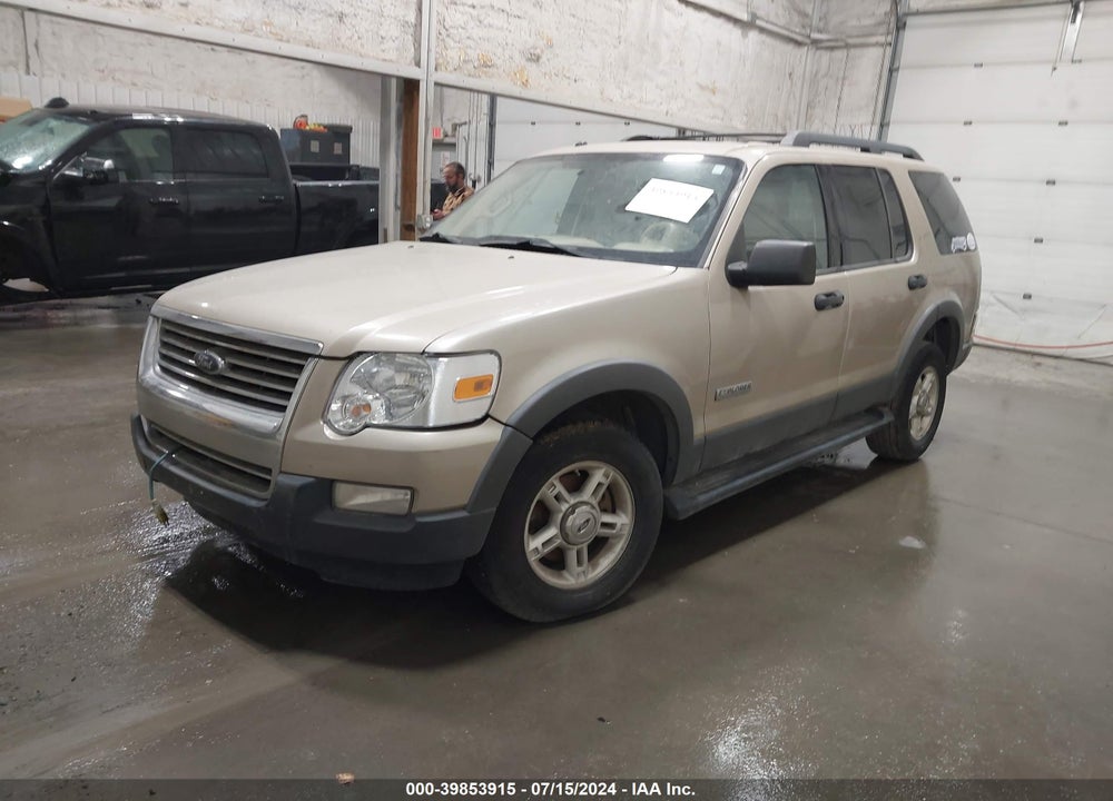 2006 FORD EXPLORER XLT VIN: 1FMEU73E76UB66667