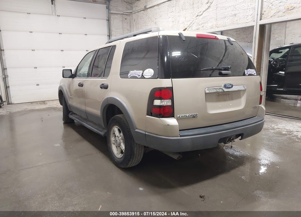 2006 FORD EXPLORER XLT VIN: 1FMEU73E76UB66667