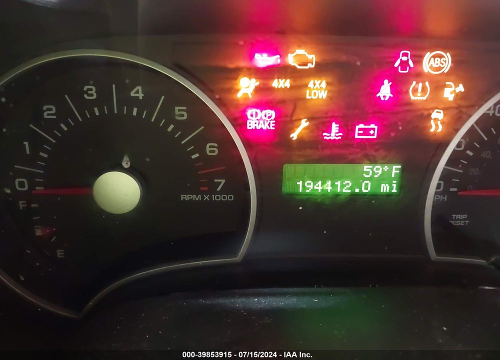 2006 FORD EXPLORER XLT VIN: 1FMEU73E76UB66667
