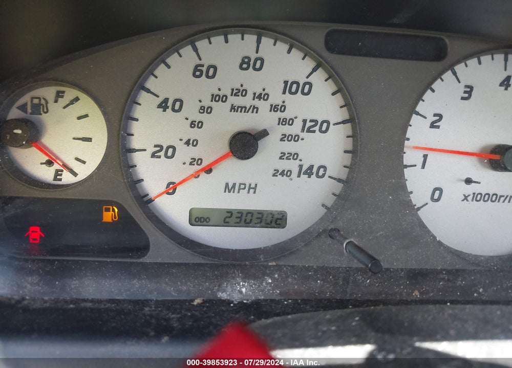 2001 NISSAN SENTRA SE- VIN: 3N1BB51D71L128969