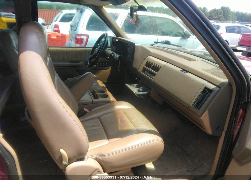 1994 CHEVROLET GMT-400 C1500 VIN: 2GCEC19K6R1308492