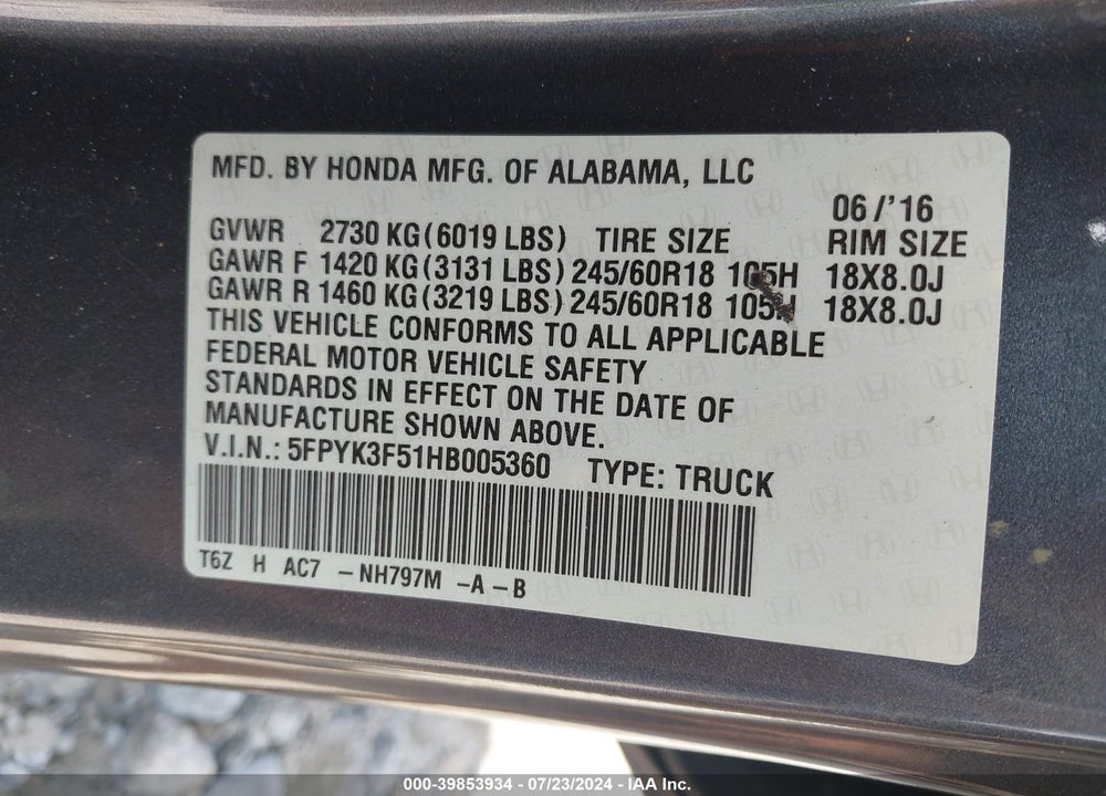 2017 HONDA RIDGELINE RTL VIN: 5FPYK3F51HB005360
