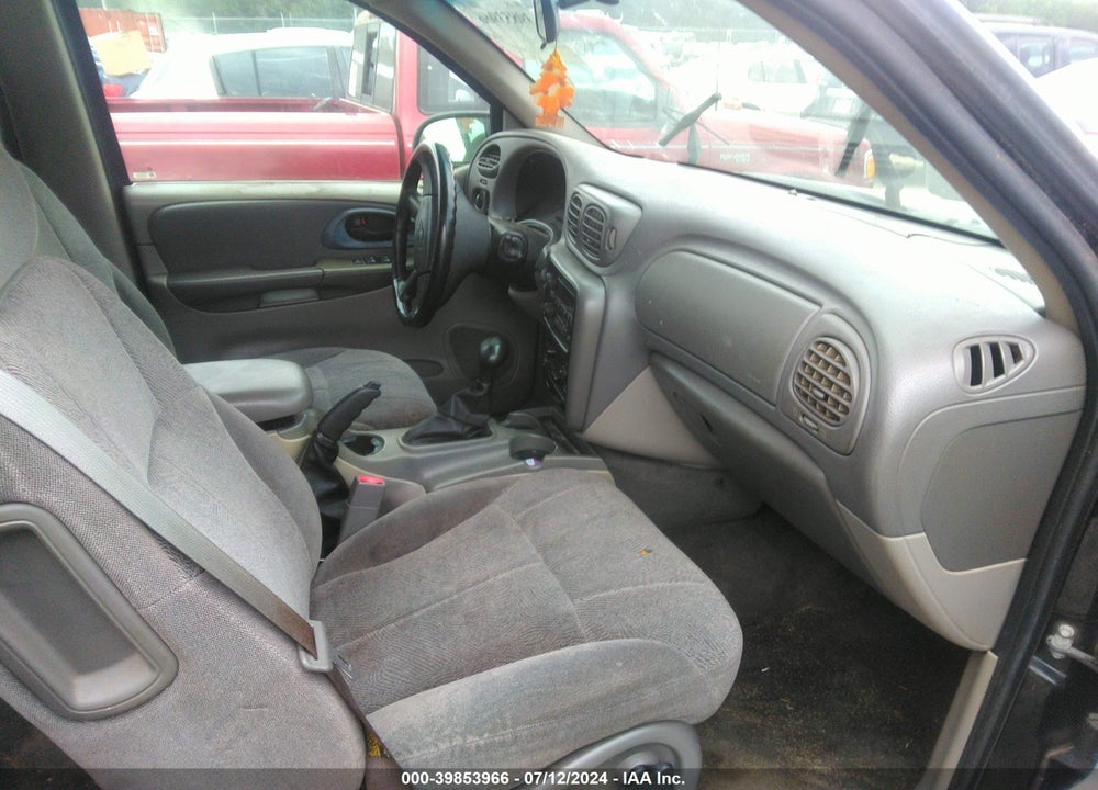 2003 CHEVROLET TRAILBLAZER LT VIN: 1GNDT13S732322274