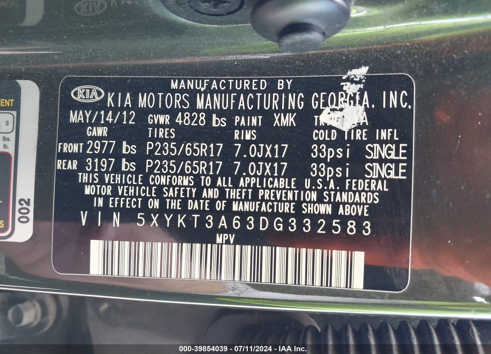 2013 KIA SORENTO LX VIN: 5XYKT3A63DG332583